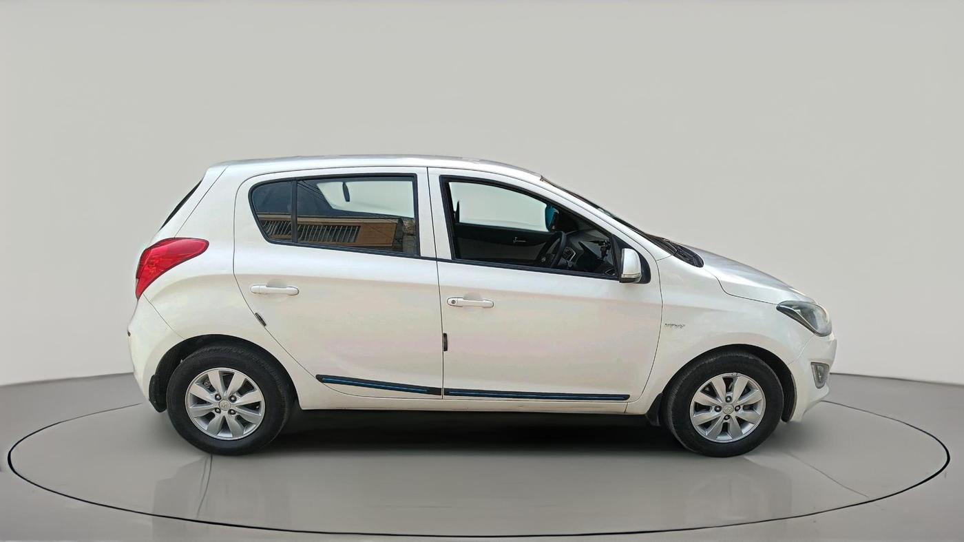 2013 Hyundai i20 SPORTZ 1.2, Petrol, Manual, 67,136 km, exterior