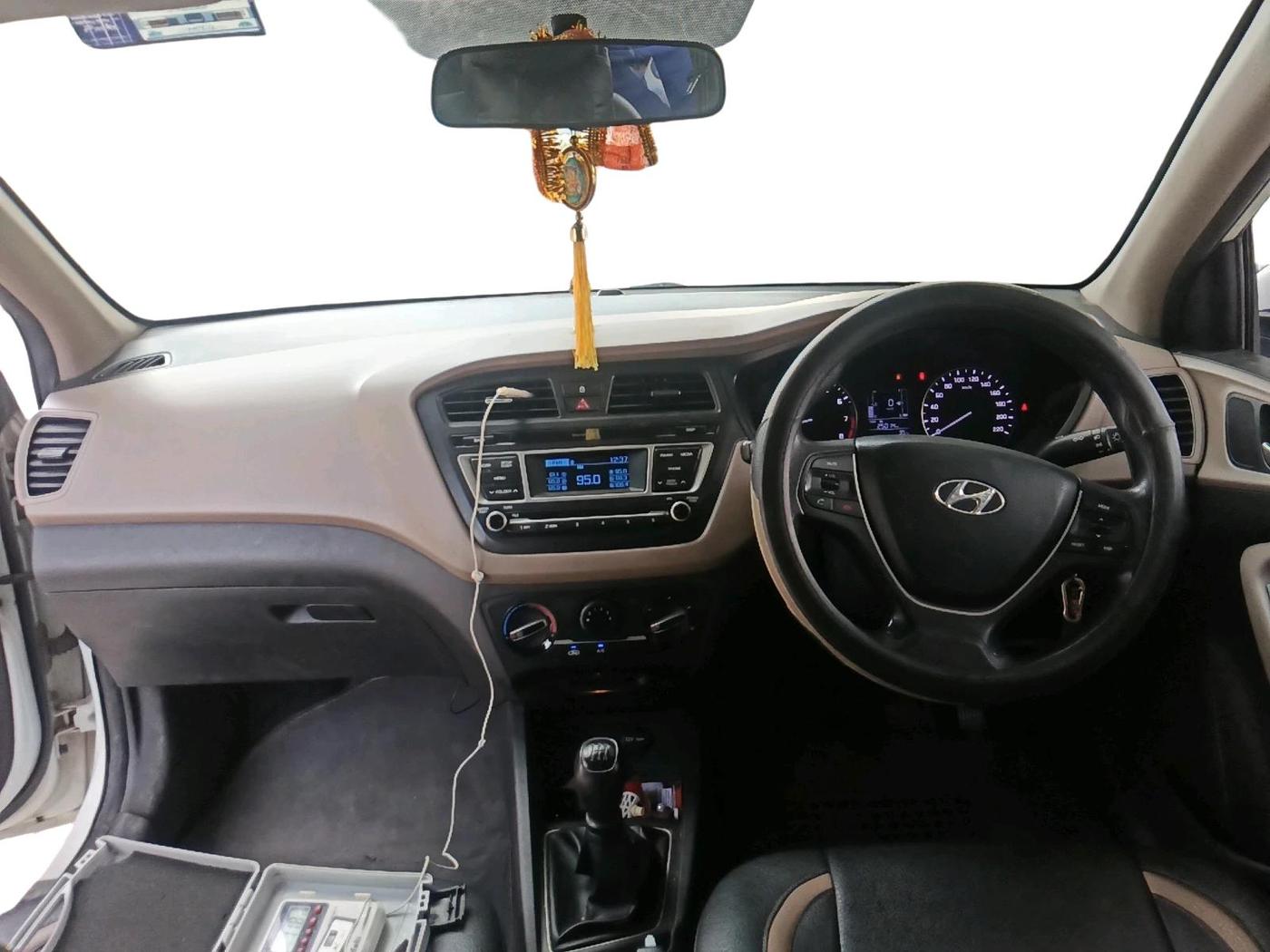 2015 Hyundai Elite i20 MAGNA 1.2, Petrol, Manual, 77,766 km, interior