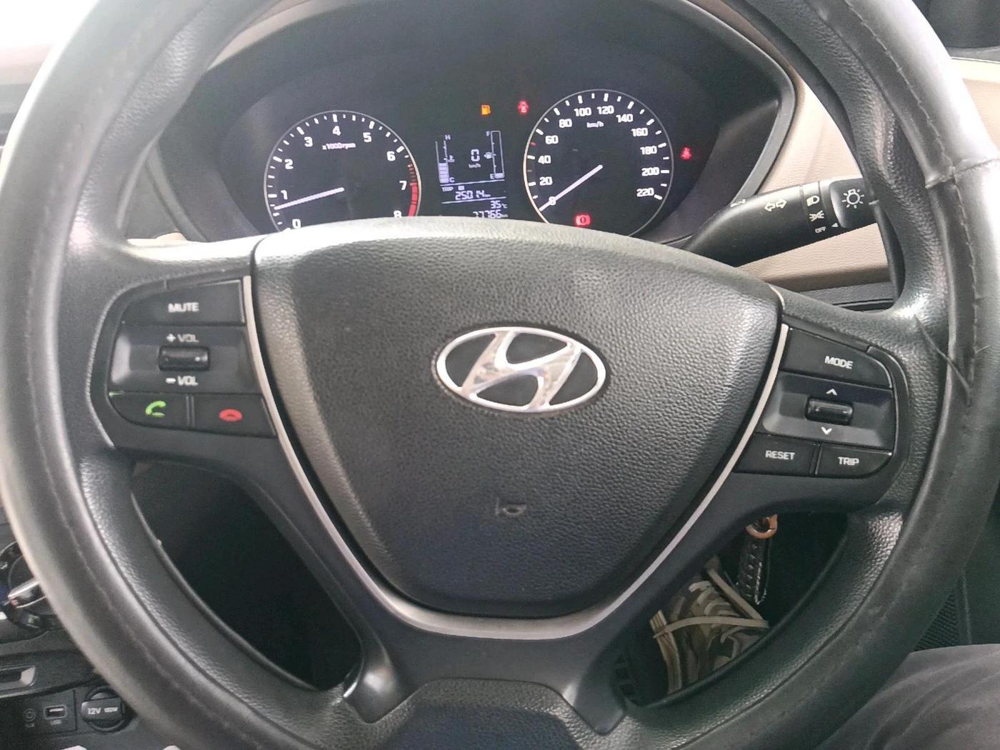 2015 Hyundai Elite i20 MAGNA 1.2, Petrol, Manual, 77,766 km, interior