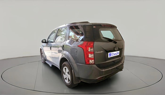 2016 Mahindra XUV500 W6, Diesel, Manual, 1,26,641 km, exterior