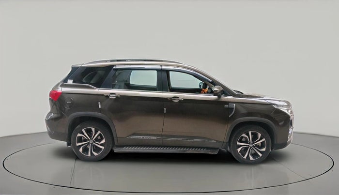 2023 MG HECTOR PLUS SHARP PRO 1.5 TURBO MT 6 STR, Petrol, Manual, 19,213 km, exterior