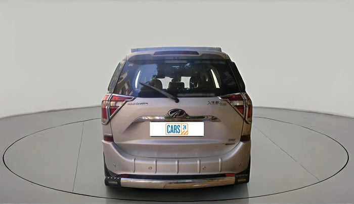 2018 Mahindra XUV500 W11 AT, Diesel, Automatic, 92,475 km, exterior