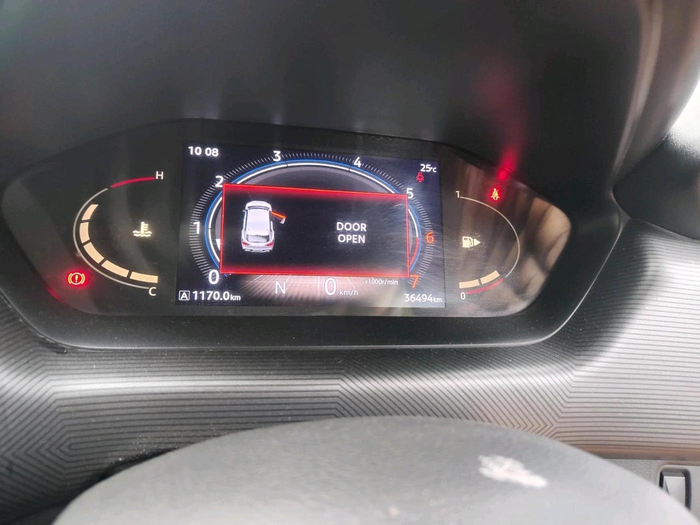 2024 Nissan MAGNITE N-Connecta B4D 1.0 Petrol AMT, Petrol, Automatic, 36,494 km, interior