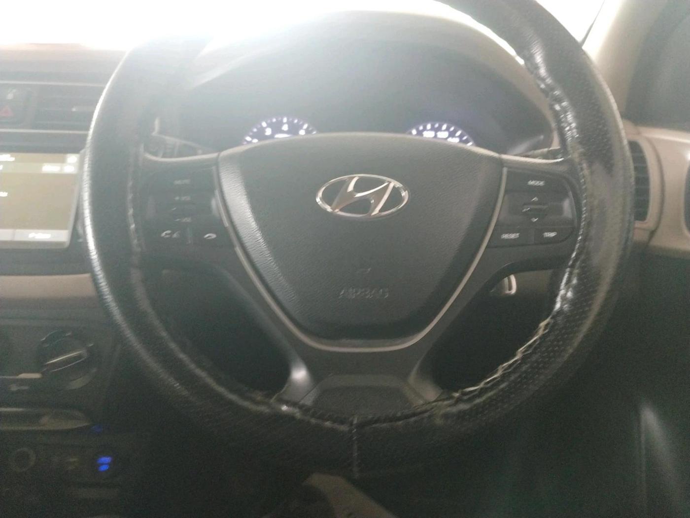 2019 Hyundai Elite i20 SPORTZ PLUS  1.2 CVT, Petrol, Automatic, 93,518 km, interior