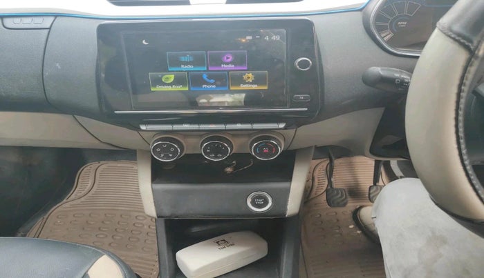 2021 Renault TRIBER RXZ DUAL TONE, Petrol, Manual, 54,814 km, interior