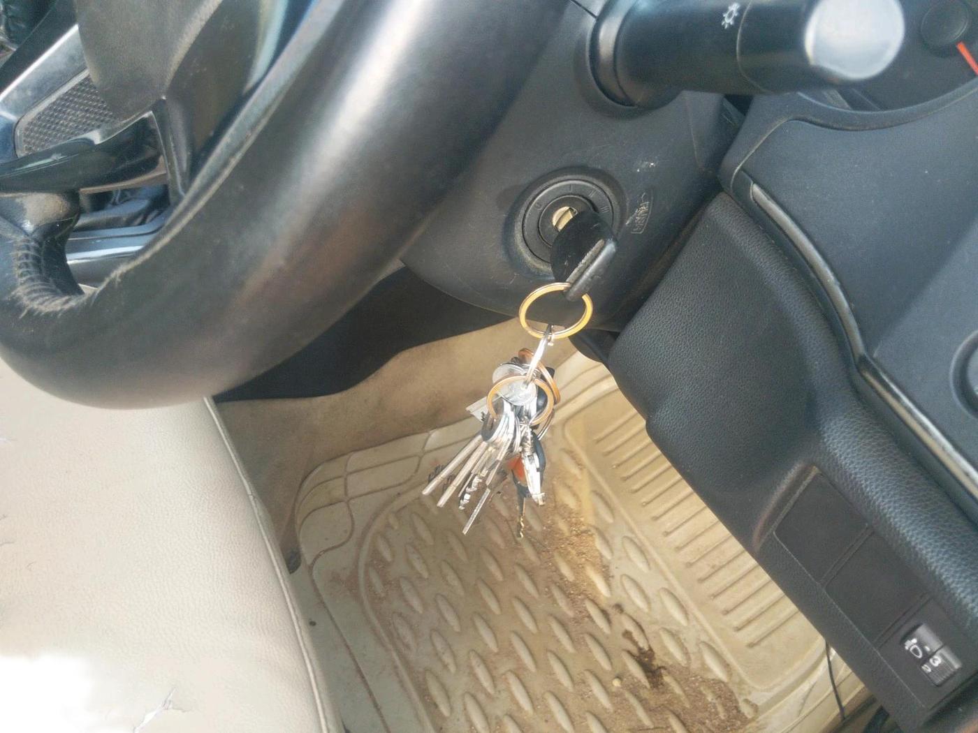 2014 Honda City 1.5L I-DTEC S, Diesel, Manual, 1,29,977 km, interior