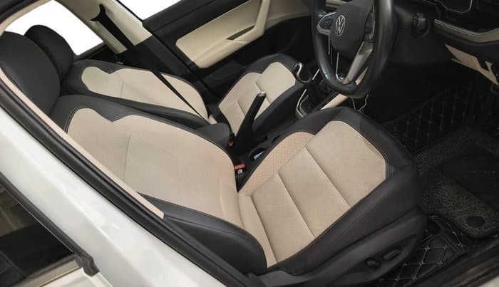 2024 Volkswagen VIRTUS Topline 1.0 TSI MT (Electric Seats), Petrol, Manual, 20,287 km, interior