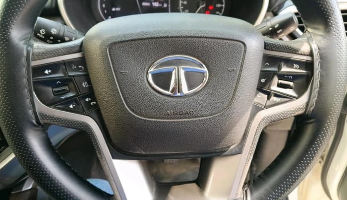 2021 Tata Harrier XZ 2.0L, Diesel, Manual, 1,18,989 km, interior