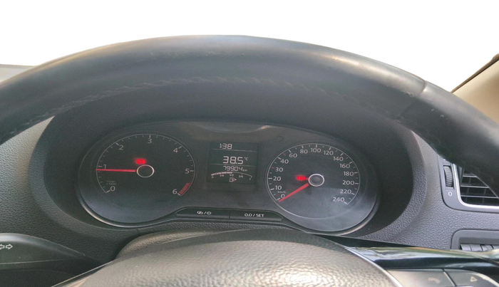 2016 Volkswagen Polo HIGHLINE1.5L, Diesel, Manual, 79,904 km, interior