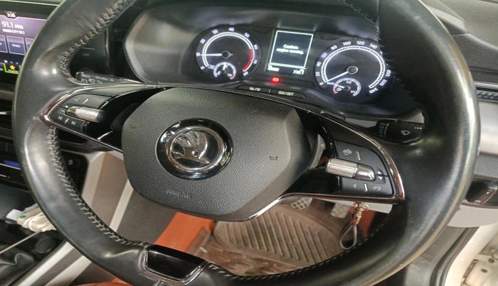 2022 Skoda KUSHAQ AMBITION 1.0L TSI MT, Petrol, Manual, 40,019 km, interior