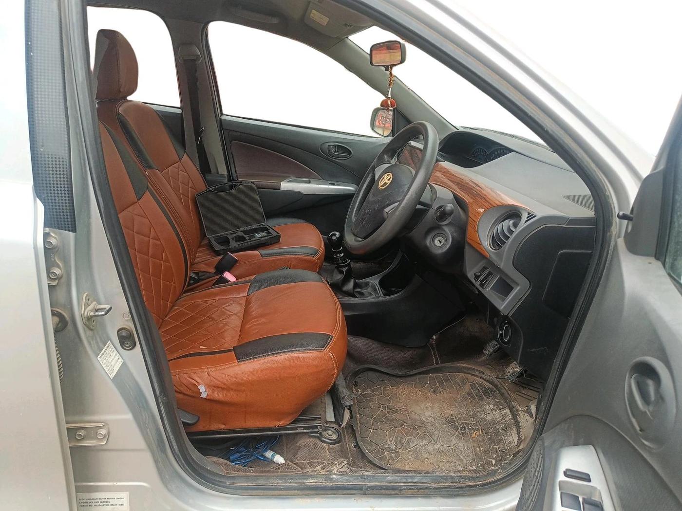 2017 Toyota Etios GD, Diesel, Manual, 1,82,654 km, interior