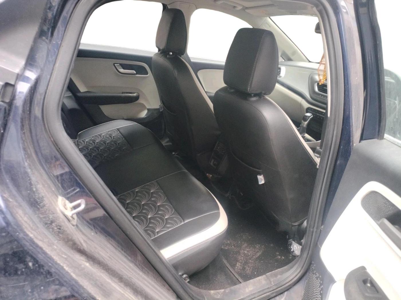 2024 Tata ALTROZ XZA + SUNROOF, Petrol, Automatic, 28,748 km, interior