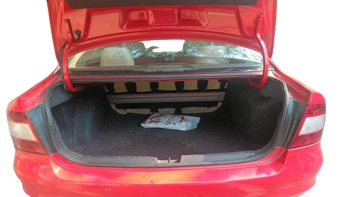 2015 Skoda Rapid 1.5 TDI CR AMBITION WITH ALLOY, Diesel, Manual, 1,38,617 km, exterior