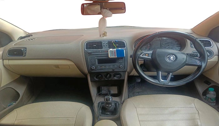 2015 Skoda Rapid 1.5 TDI CR AMBITION WITH ALLOY, Diesel, Manual, 1,38,617 km, interior