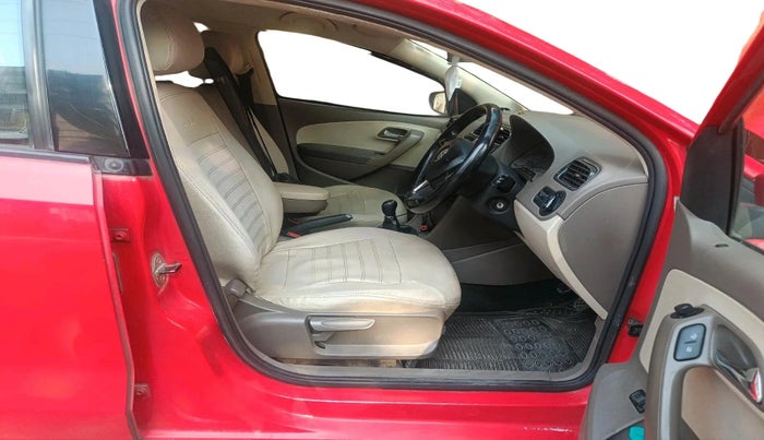 2015 Skoda Rapid 1.5 TDI CR AMBITION WITH ALLOY, Diesel, Manual, 1,38,617 km, interior