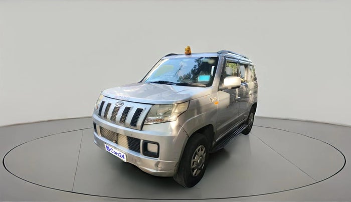 2017 Mahindra TUV300 T6, Diesel, Manual, 1,99,012 km, exterior