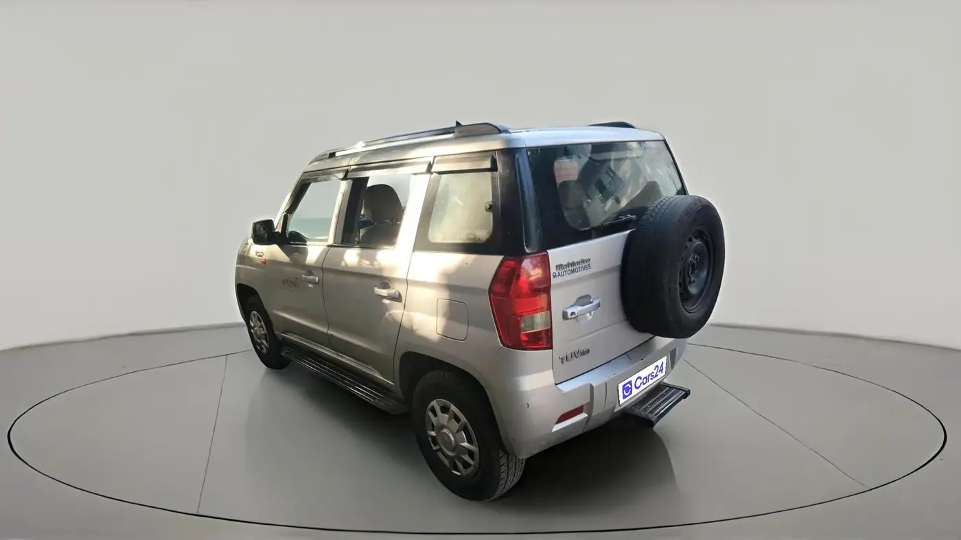 2017 Mahindra TUV300 T6, Diesel, Manual, 1,99,012 km, exterior