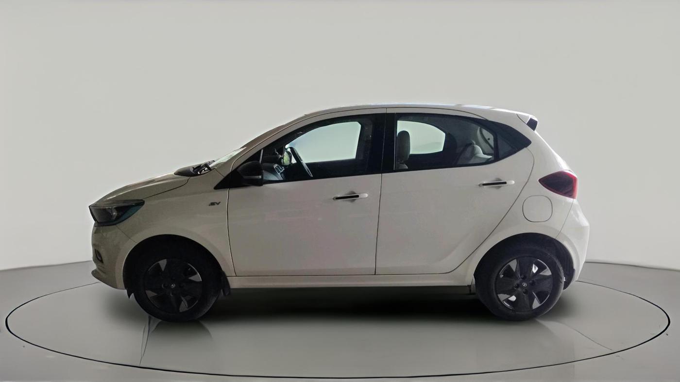 2024 Tata TIAGO EV XZ PLUS TECH LUX LONG RANGE, Electric, Automatic, 19,825 km, exterior