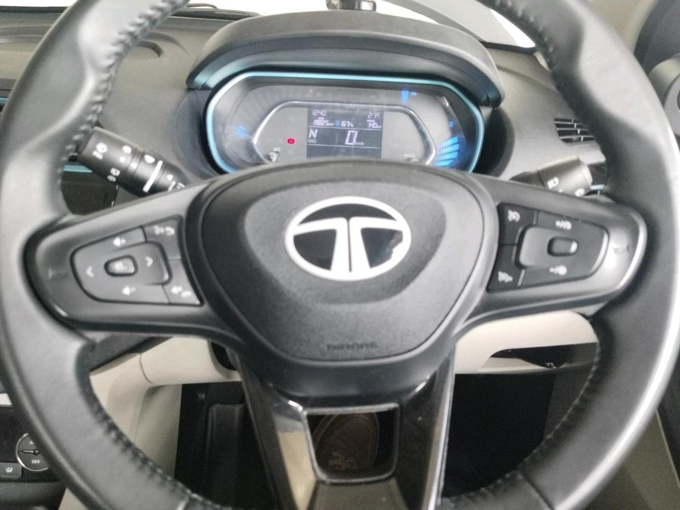 2024 Tata TIAGO EV XZ PLUS TECH LUX LONG RANGE, Electric, Automatic, 19,825 km, interior