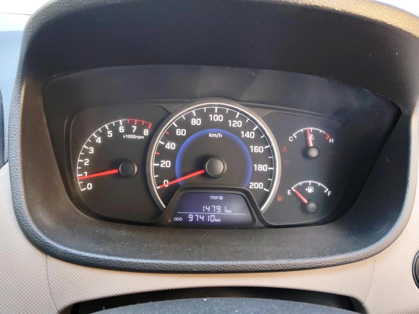 2014 Hyundai Grand i10 SPORTZ 1.2 KAPPA VTVT, Petrol, Manual, 97,410 km, interior