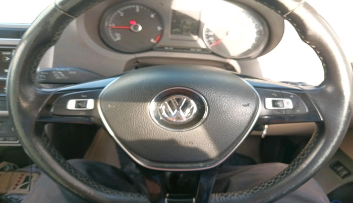 2018 Volkswagen Vento HIGHLINE PLUS 1.5 AT 16 ALLOY, Diesel, Automatic, 71,822 km, interior