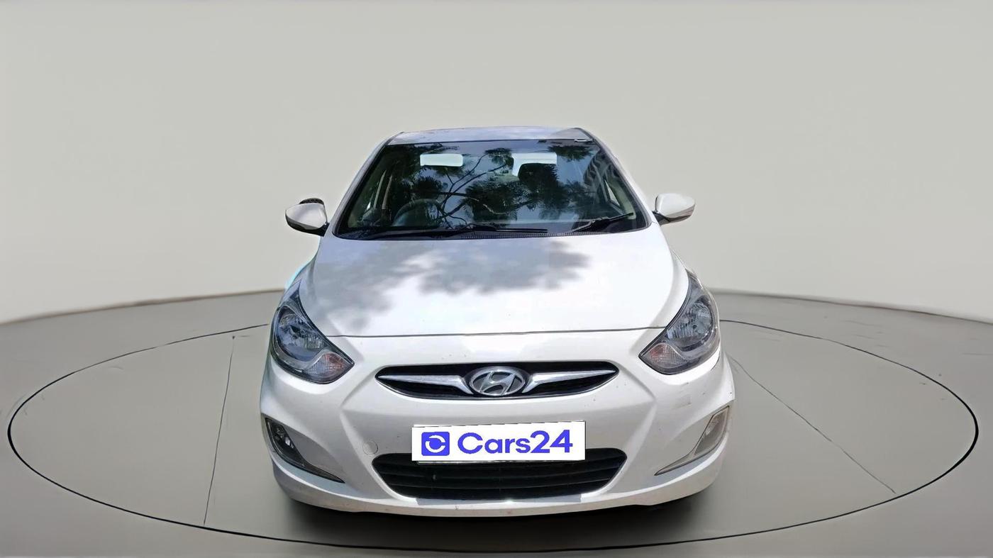 2013 Hyundai Verna FLUIDIC 1.6 CRDI SX, Diesel, Manual, 3,63,876 km, exterior