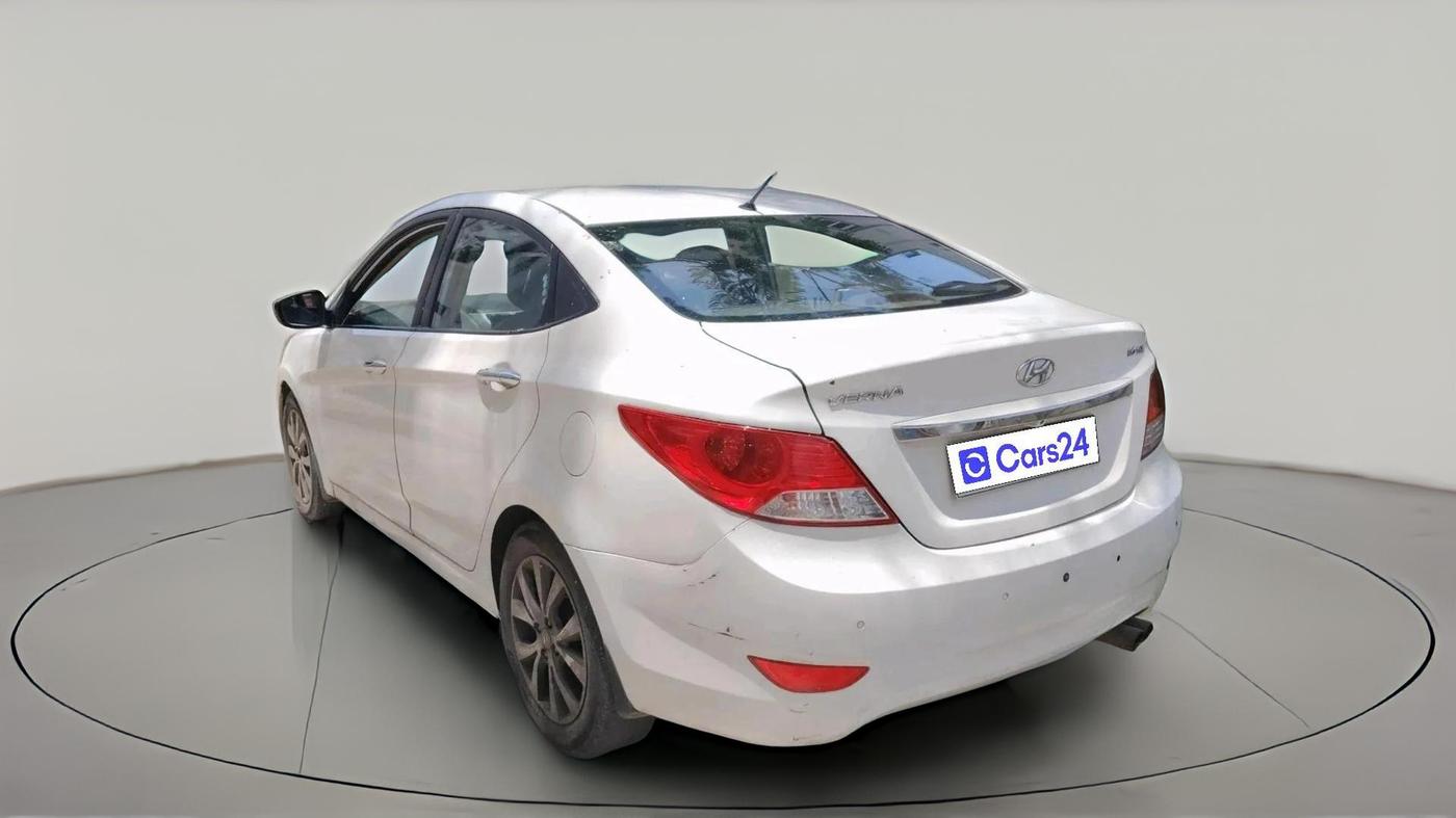 2013 Hyundai Verna FLUIDIC 1.6 CRDI SX, Diesel, Manual, 3,63,876 km, exterior