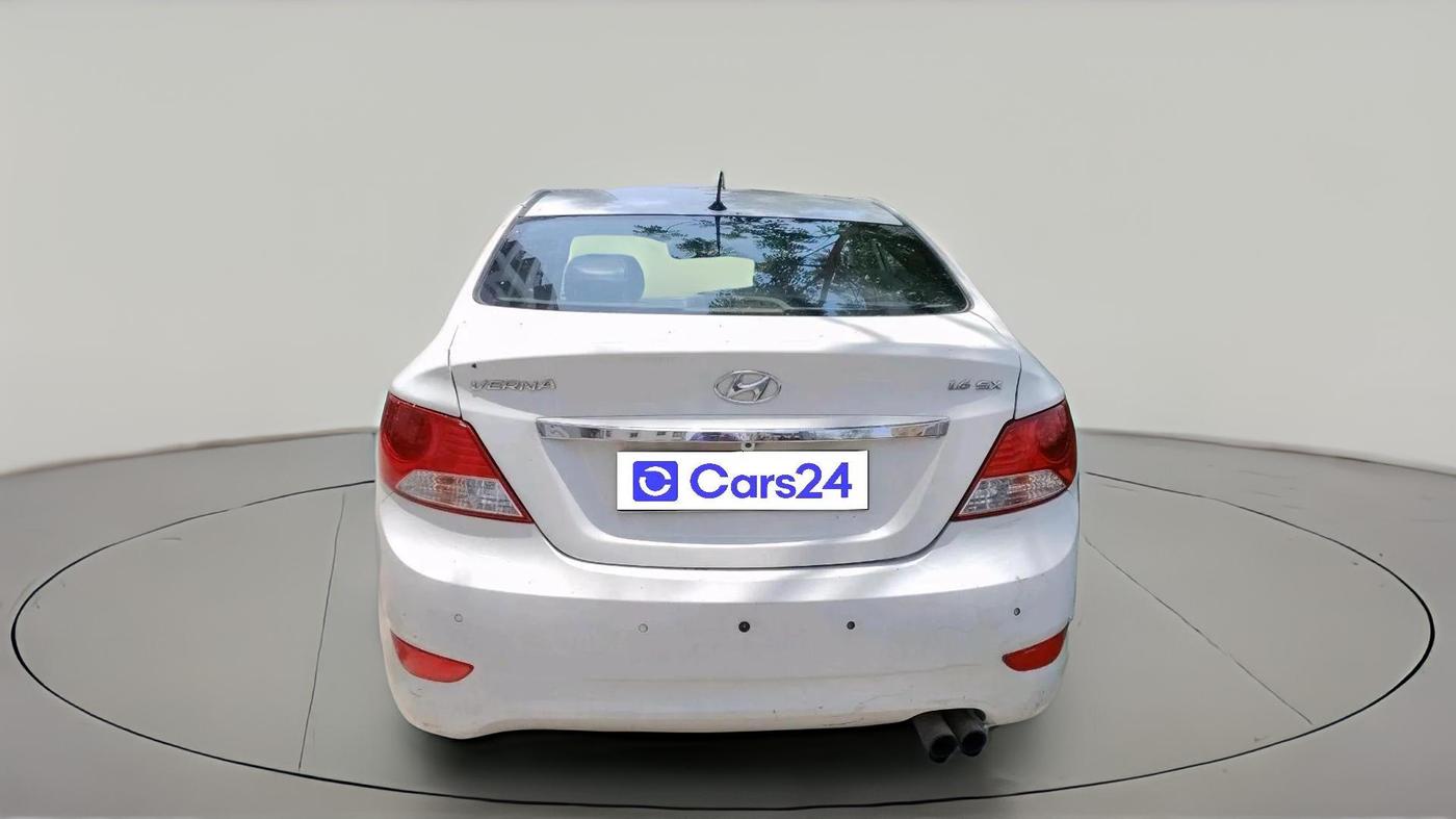 2013 Hyundai Verna FLUIDIC 1.6 CRDI SX, Diesel, Manual, 3,63,876 km, exterior