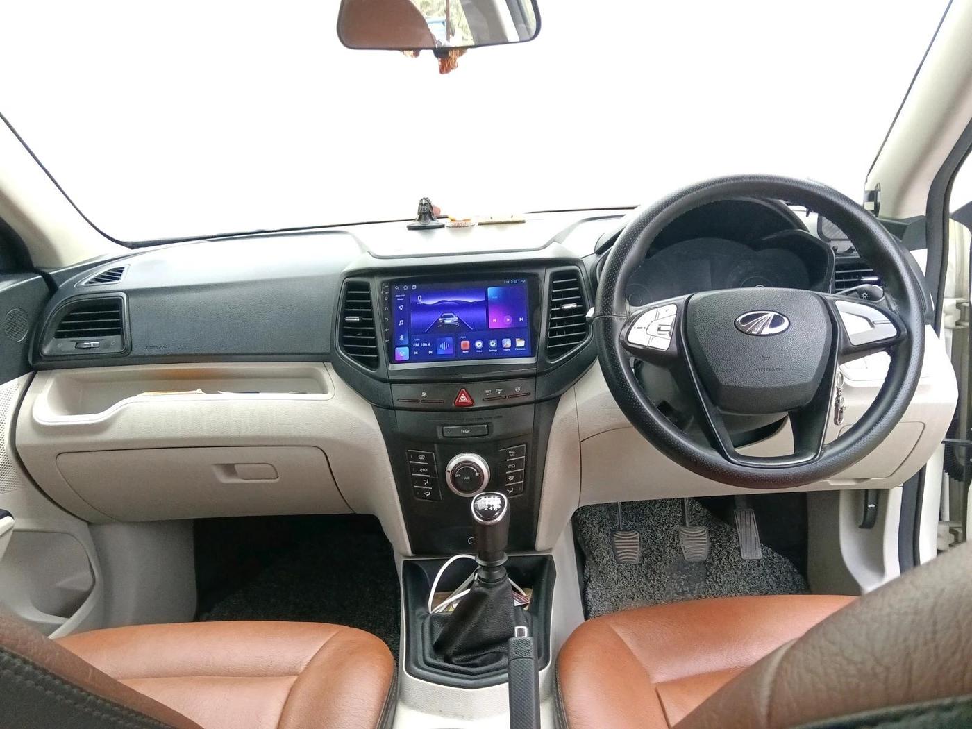 2022 Mahindra XUV300 W6 1.5 Diesel, Diesel, Manual, 53,025 km, interior