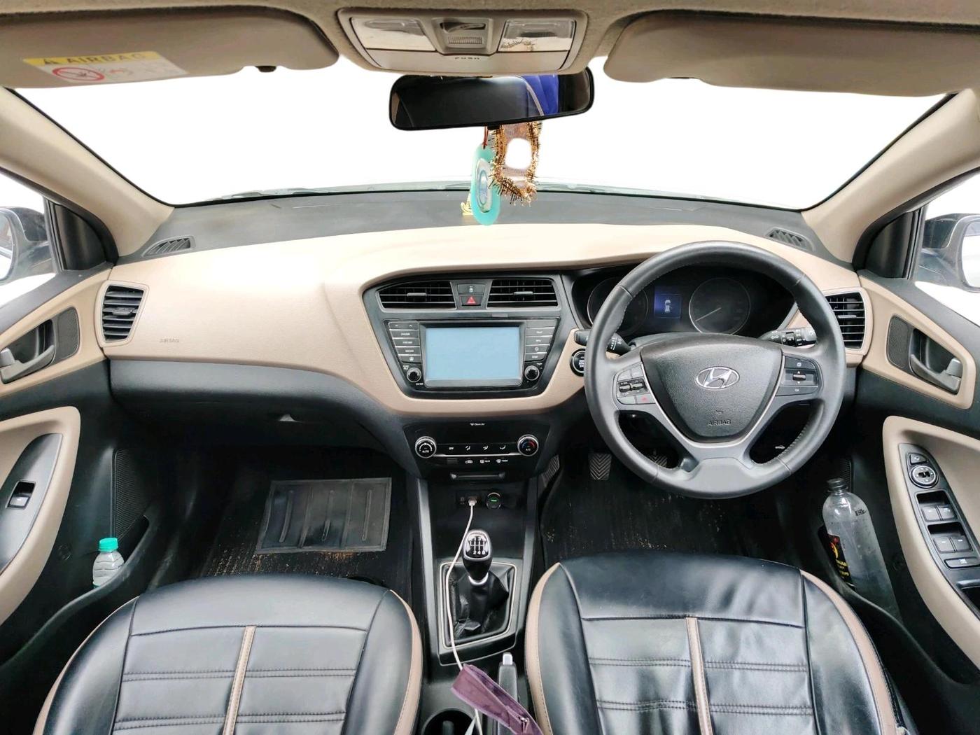 2016 Hyundai Elite i20 ASTA 1.4 CRDI, Diesel, Manual, 1,55,473 km, interior