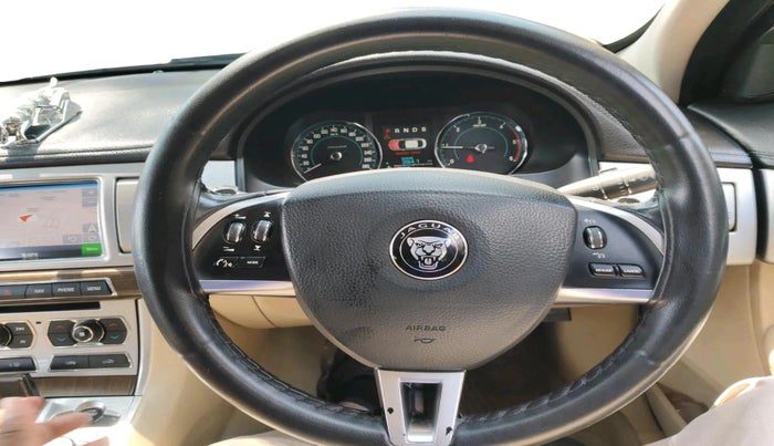 2015 Jaguar XF 2.2 DIESEL LUXURY, Diesel, Automatic, 95,946 km, interior