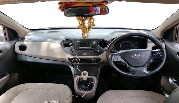 2014 Hyundai Xcent SX 1.2, Petrol, Manual, 2,85,659 km, interior