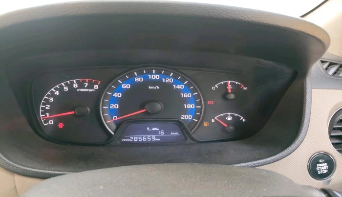 2014 Hyundai Xcent SX 1.2, Petrol, Manual, 2,85,659 km, interior