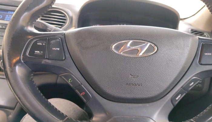 2014 Hyundai Xcent SX 1.2, Petrol, Manual, 2,85,659 km, interior