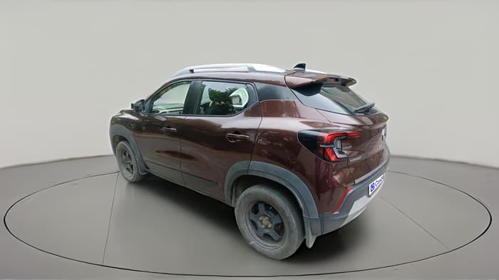 2022 Renault Kiger RXT AMT, Petrol, Automatic, 31,946 km, exterior