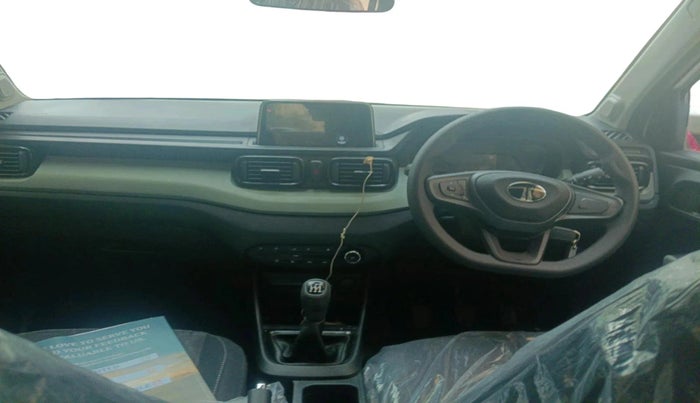 2025 Tata PUNCH Adventure Plus iCNG, CNG, Manual, 735 km, interior