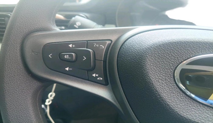 2025 Tata PUNCH Adventure Plus iCNG, CNG, Manual, 735 km, interior