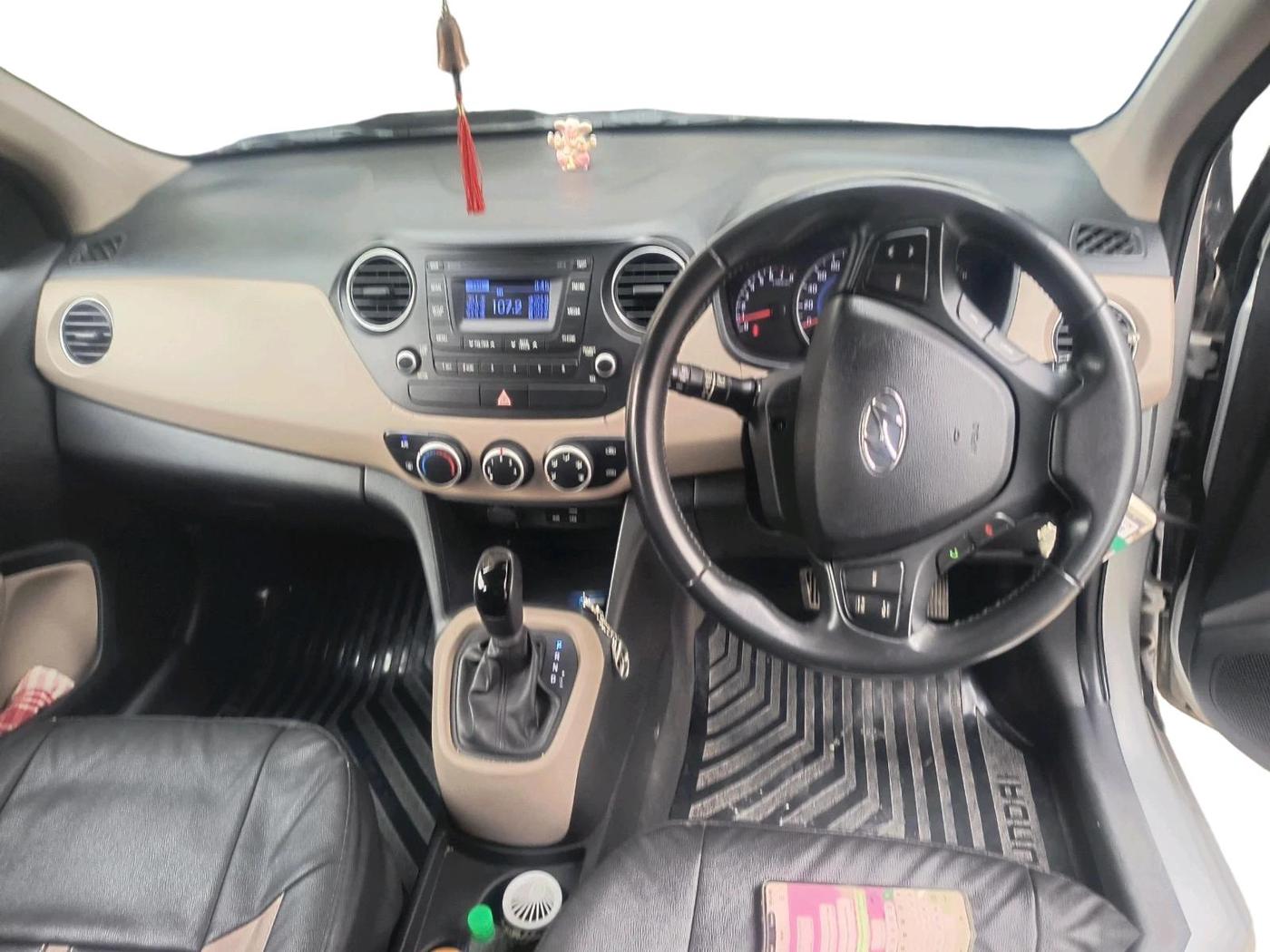 2016 Hyundai Grand i10 ASTA AT 1.2 KAPPA VTVT, Petrol, Automatic, 79,599 km, interior