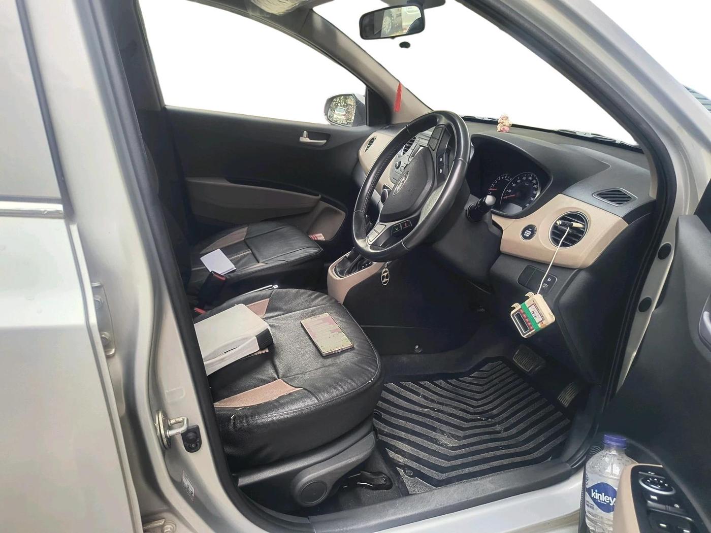 2016 Hyundai Grand i10 ASTA AT 1.2 KAPPA VTVT, Petrol, Automatic, 79,599 km, interior