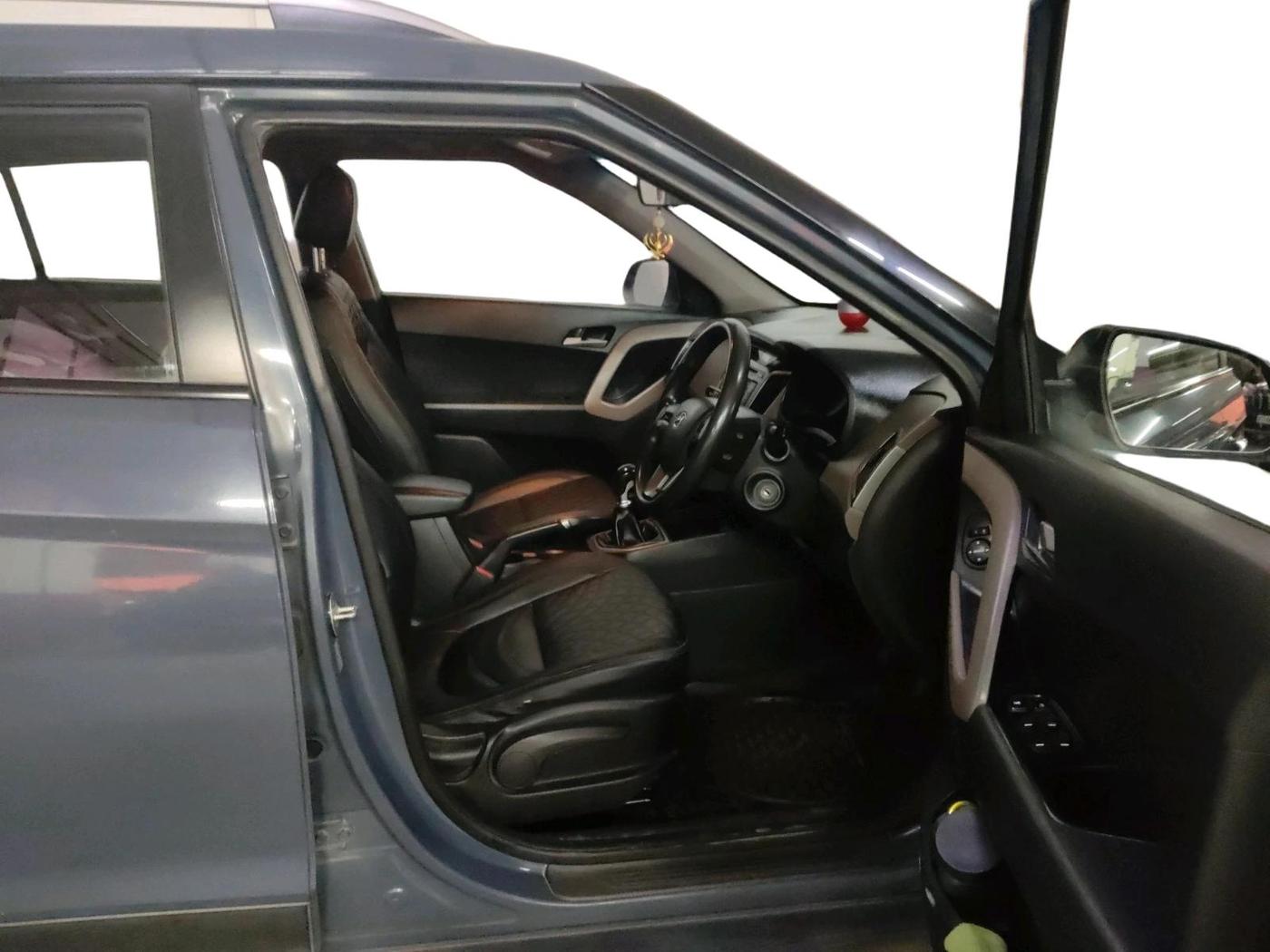 2016 Hyundai Creta S 1.6 PETROL, Petrol, Manual, 1,48,108 km, interior