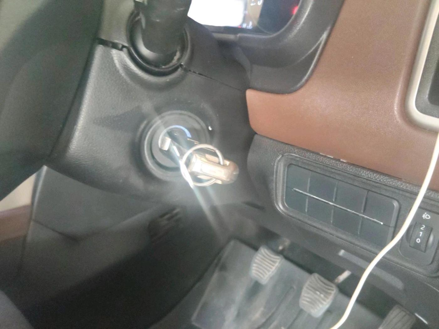 2023 Mahindra SCORPIO-N Z6 DIESEL MT 2WD 7 STR, Diesel, Manual, 51,996 km, interior