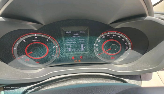 2019 Mahindra XUV300 W8 (O) 1.5 DIESEL, Diesel, Manual, 1,57,947 km, interior