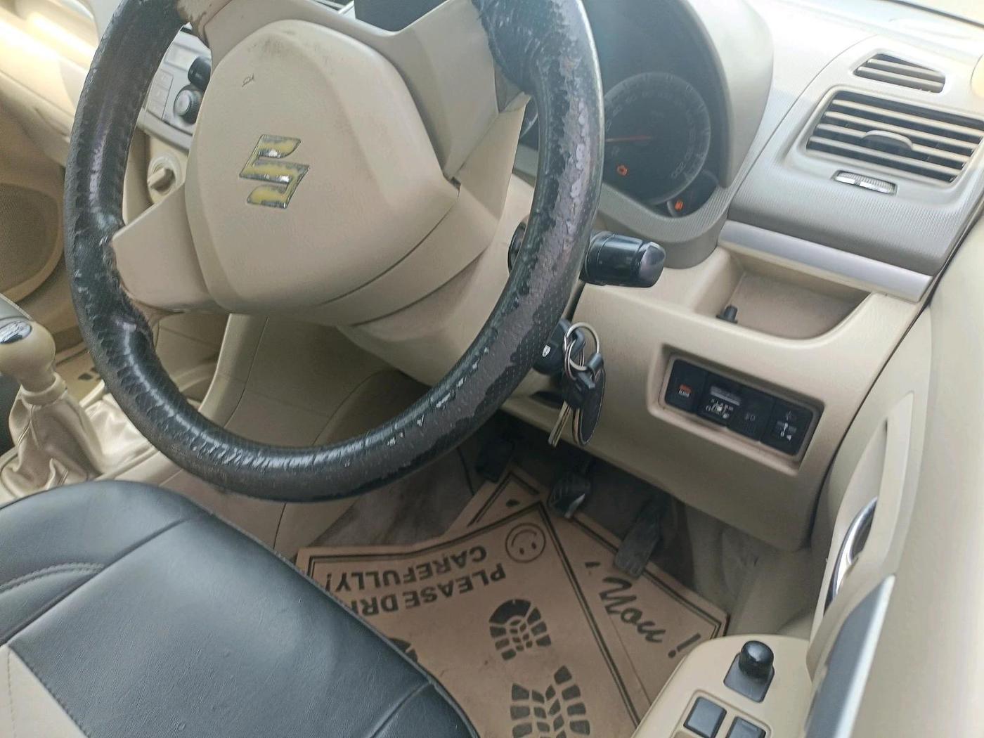 2012 Maruti Ertiga VXI, Petrol, Manual, 98,262 km, interior