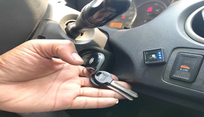 2011 Maruti Swift ZXI, CNG, Manual, 1,92,321 km, interior