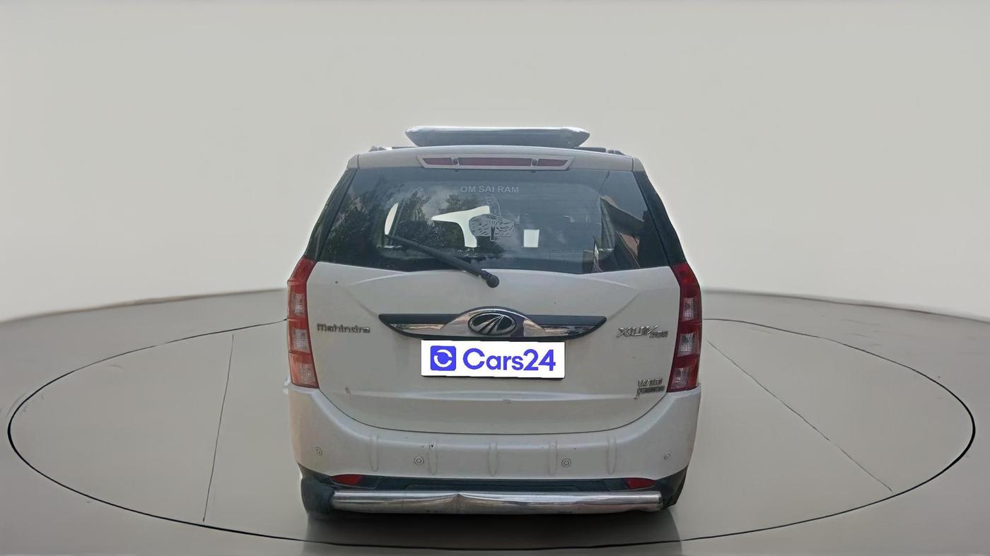 2016 Mahindra XUV500 W10 AT 1.99, Diesel, Automatic, 1,10,525 km, exterior