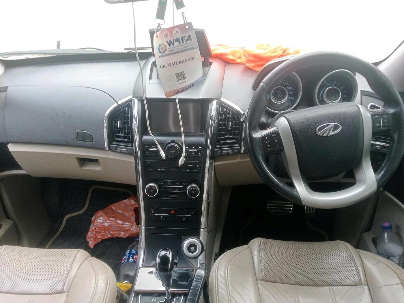 2016 Mahindra XUV500 W10 AT 1.99, Diesel, Automatic, 1,10,525 km, interior