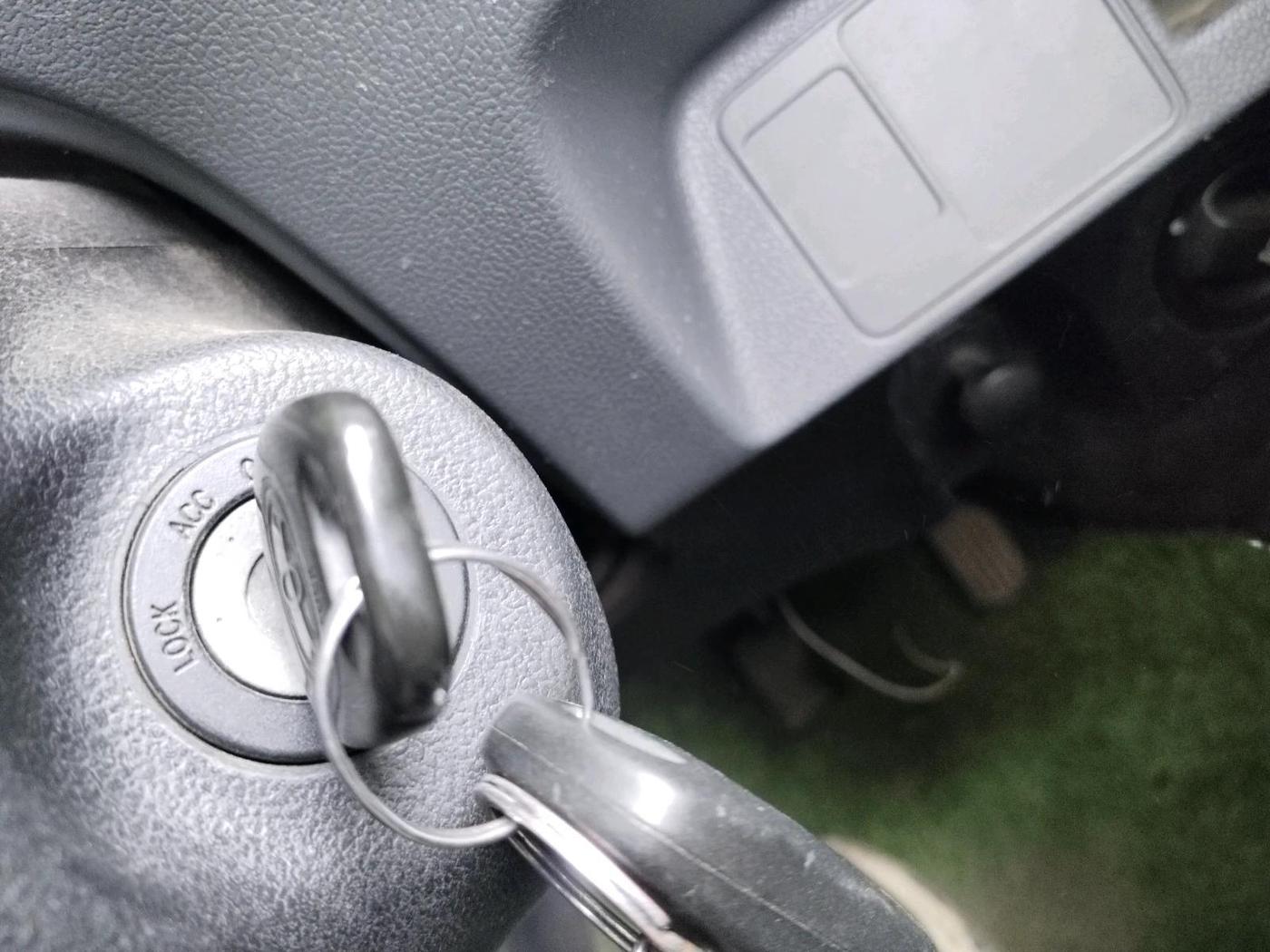 2012 Toyota Etios G, Petrol, Manual, 1,00,859 km, interior