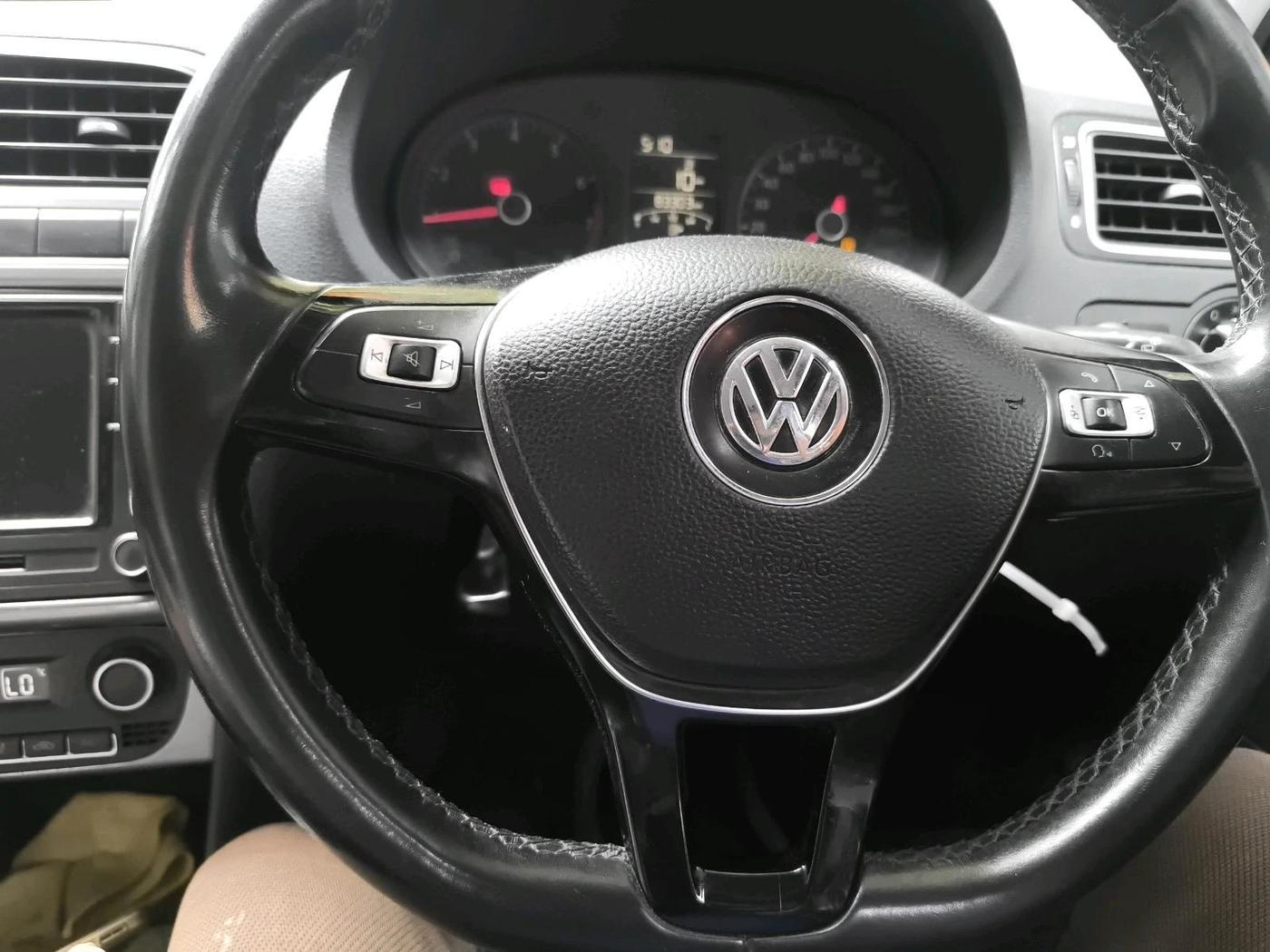 2019 Volkswagen Polo HIGHLINE PLUS 1.0 16 ALLOY, Petrol, Manual, 83,303 km, interior