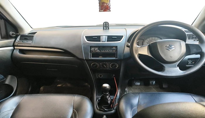 2016 Maruti Swift LXI (O), CNG, Manual, 1,72,953 km, interior