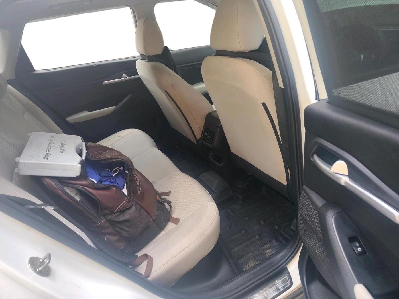 2022 KIA SELTOS HTK PLUS 1.5 IMT, Petrol, Manual, 93,000 km, interior